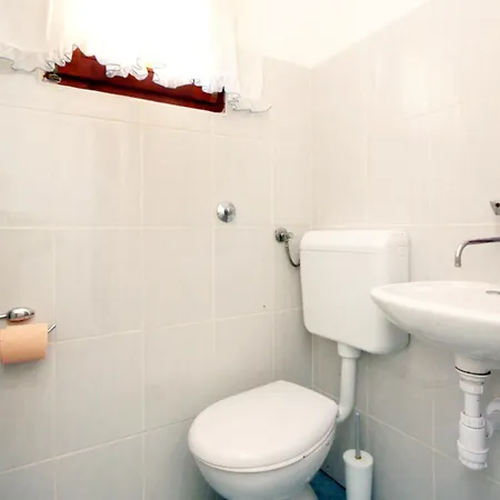 公寓 By The Sea Tkon, Pasman - 822 特孔