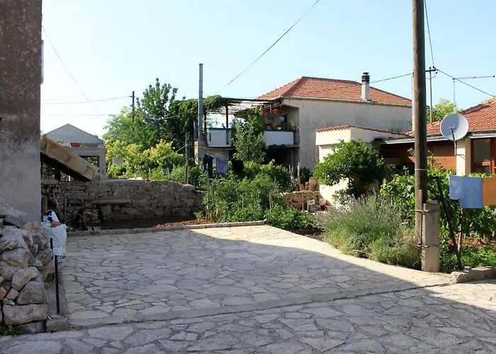 By The Sea Tkon, Pasman - 822 Tkon